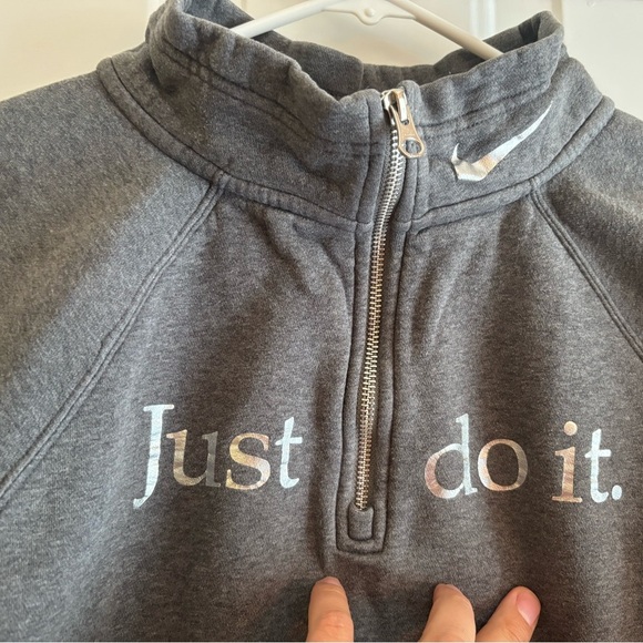 🖤 Nike Just Do It Cropped Sherpa-Lined Half-Zip Sweatshirt – Size M - Picture 1 of 6